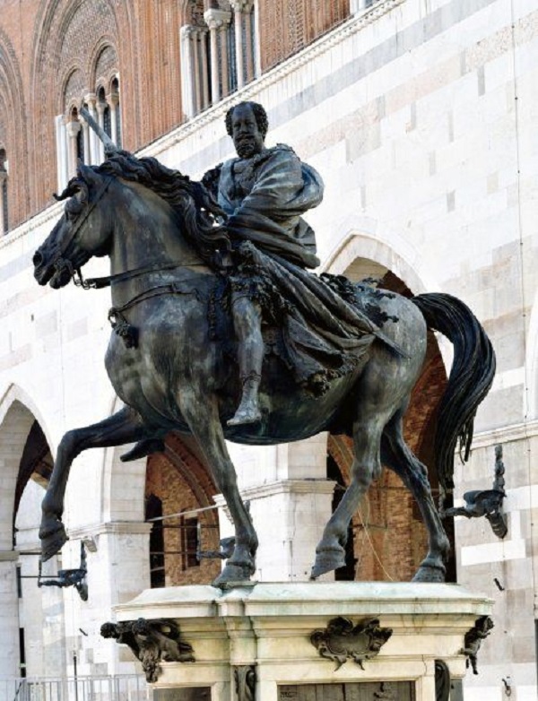 francesco-mochi-monumento-ranuccio-farnese-bronzo-piacenza-piazza-cavalli