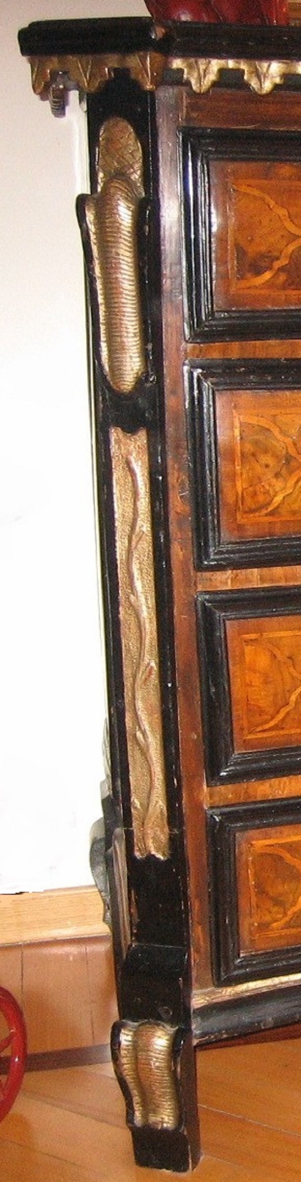 cassettone-lambrecchini-lombardo-prima-metà-xviii-secolo
