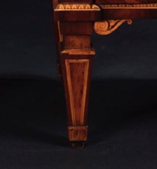 piede-mobile-lombardo-fine-xviii-secolo