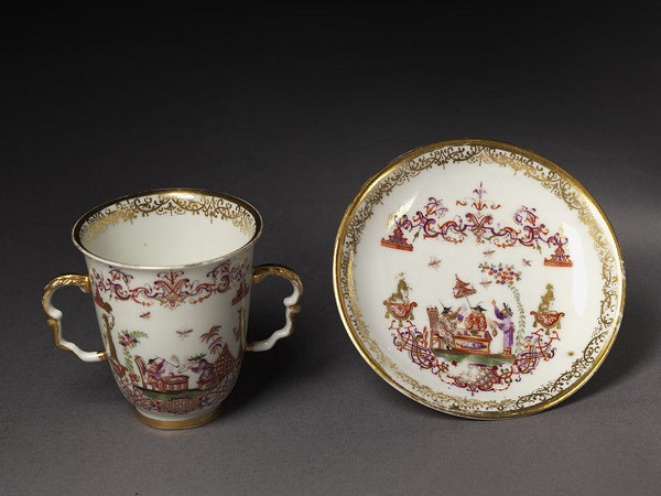 tazza-piattino-porcellana-meissen-1725-sabina-auffenwerth-1730-londra-victoria-albert