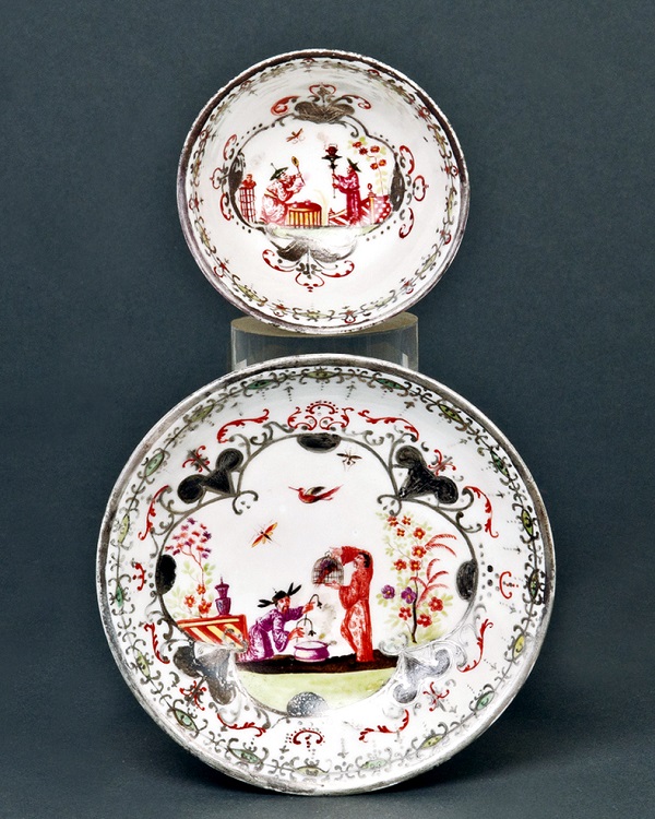 tazza-piattino-porcellana-meissen-1720-1725-johanna-auffenwerth-1725