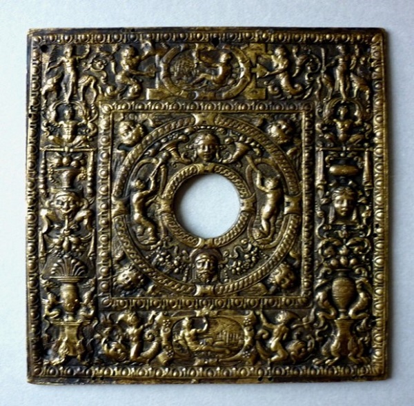testo-ermetico-placchetta-bronzo-padova-xiv-secolo