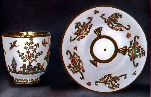 becher-piattino-porcellana-meissen-1715