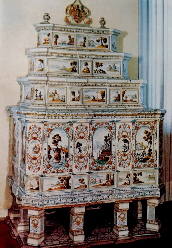 stufe-in-maiolica-xviii-secolo