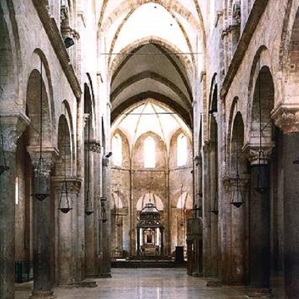 paolo-serafini-da-modena-madonna-con-bambino-1370-barletta-cattedrale-santa-maria-maggiore