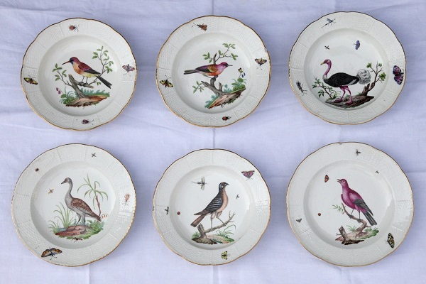 piatti-volatili-insetti-flora-spontanea-policromia-porcellana-vienna-kaiserlich-privilegierte-porcellain-fabrique-xviii-secolo