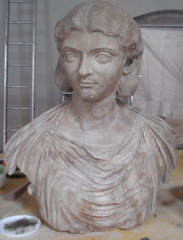 busto-femminile-giulia-mamea-marmo-ii-iii-secolo-dc-venezia-museo-archeologico