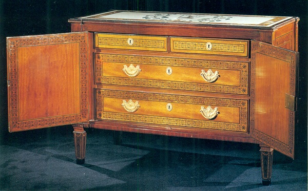 credenza-neoclassica-intarsiata-toscana