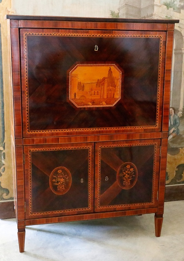 secretaire-neoclassico-intarsiato-marche