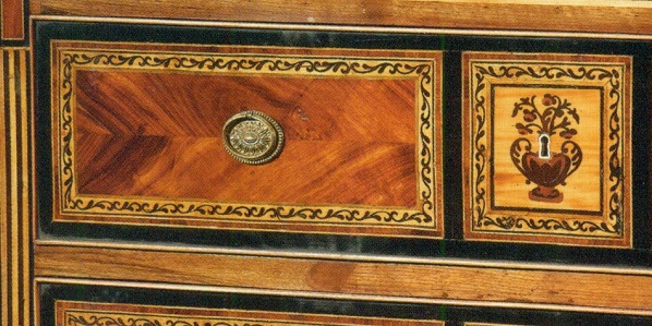 cassettone-neoclassico-intarsiato-napoli-fine-xviii-secolo